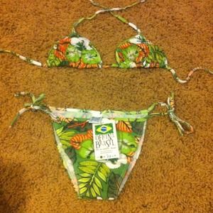 Brazilian bikini!! 👙