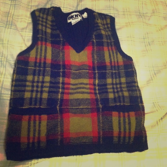 DKNY sweater vest