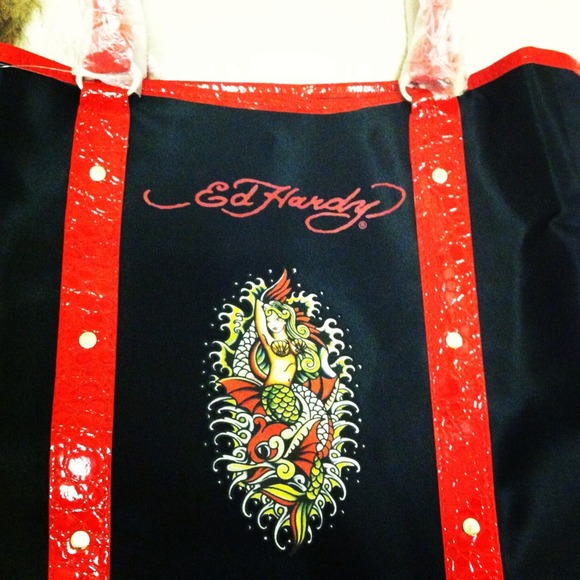 *NWT* Ed Hardy Strappy black bag (SOLD) - Picture 4 of 4