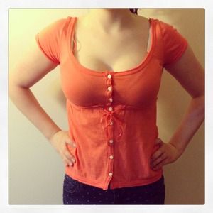 Aeropostale tee with tie