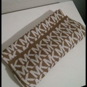 Michael kors scarf