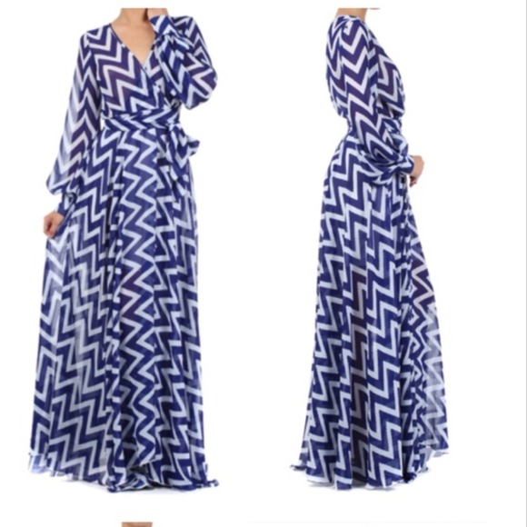 SOLD OUT Blue n white Twirl. Small - Picture 3 of 3