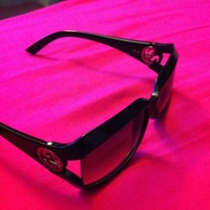 Preowned Gucci sun glasses
