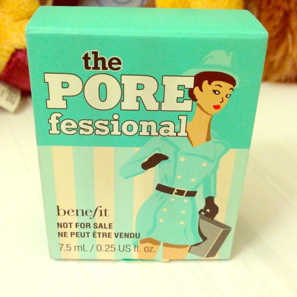 📌Sold📌 (7.5ml) Benefit the Pore fessional