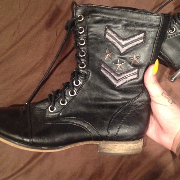 ****SOLD***^ - Picture 2 of 3