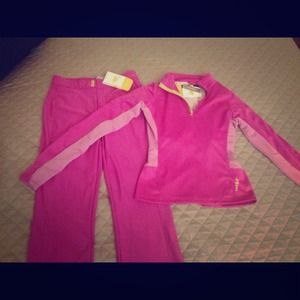 Nike Sphere Dry workout suit