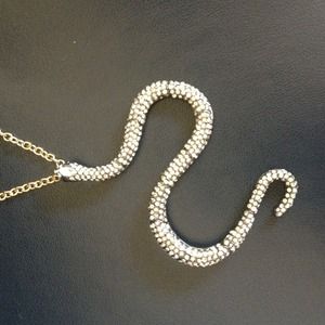 🎉🎉Silver and gold fashion necklace💝💝