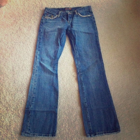 Like New Seven7 jeans size 28!!