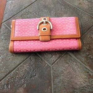 Coach wallet