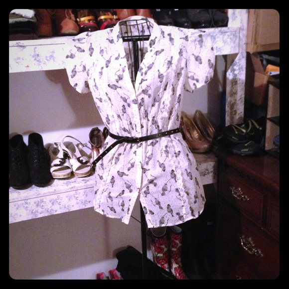Kirra Cream Top w/ Bird Design