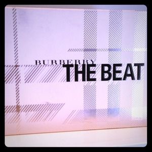 **Reserved** Burberry The Beat Women's Gift Set
