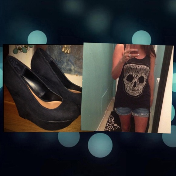Shoe sold top availableBundle top and wedges
