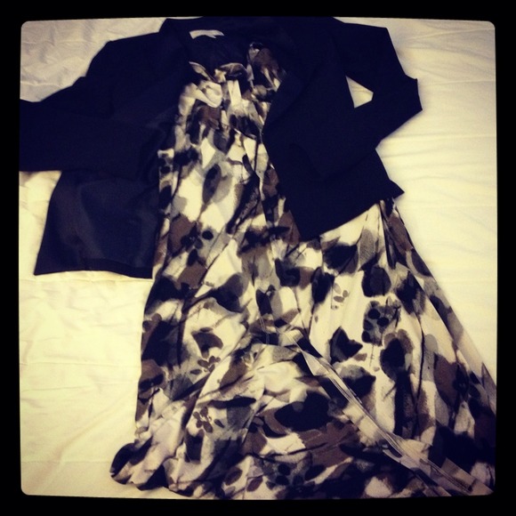 🔴Sold 🔴Ann Taylor maxi dress !!🎀