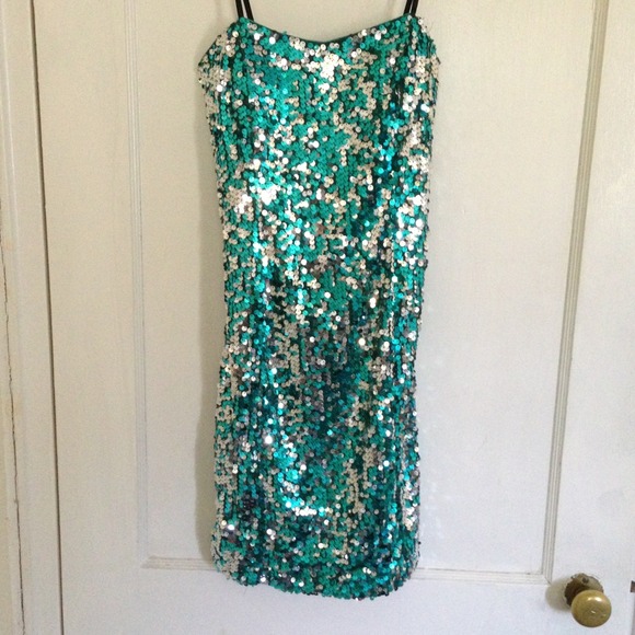 NWT!! Super sexy sequin dress