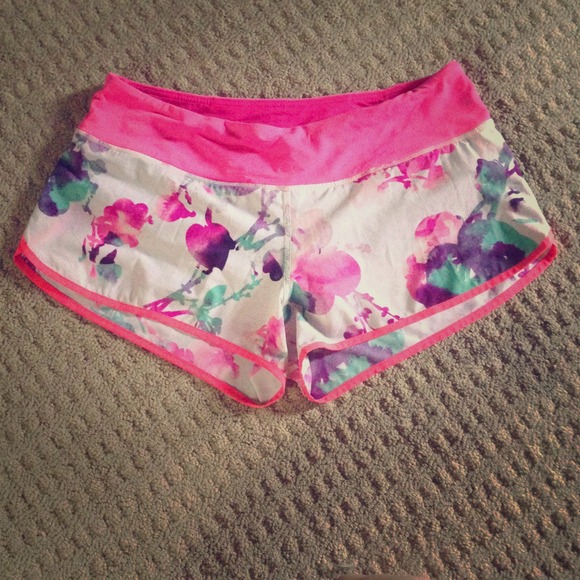 🎉SOLD🎉 Lululemon Speed Shorts