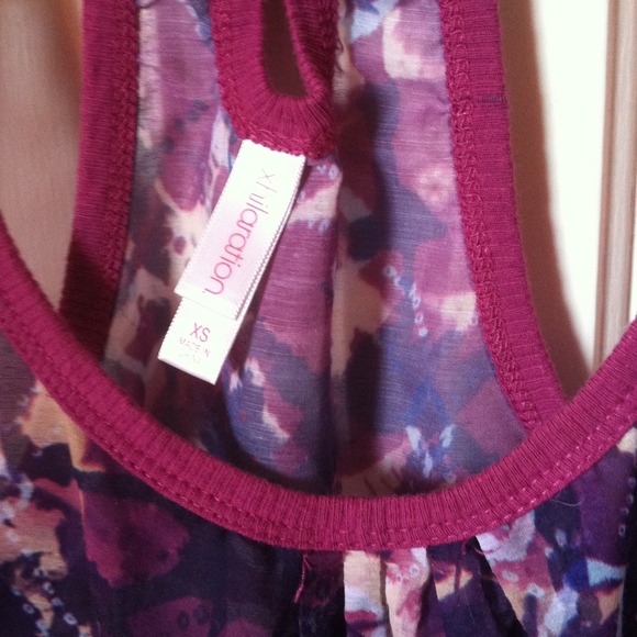 Summer blouse! - Picture 3 of 4