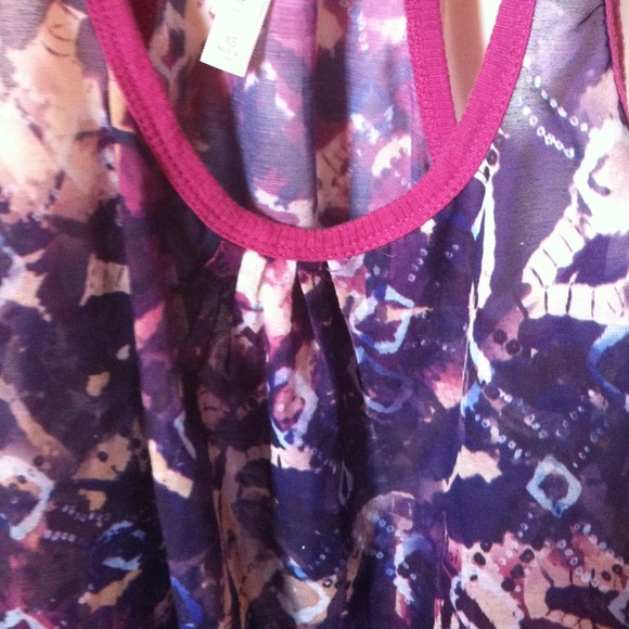 Summer blouse! - Picture 4 of 4