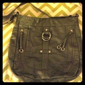 🌟✂REDUCED!!✂🌟 Cute leather Roxy bag