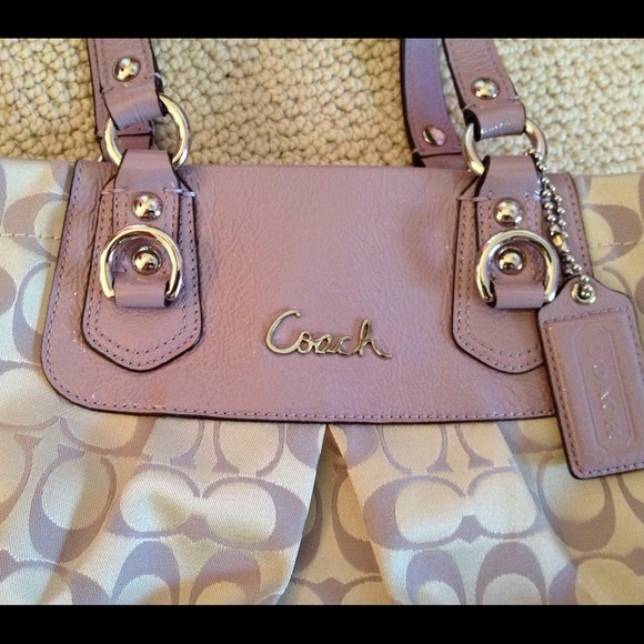 Authentic Coach purse - Picture 2 of 4