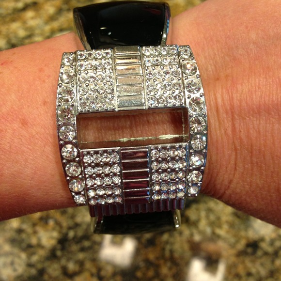 Cuff bracelet