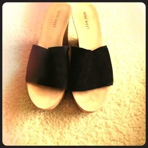 Nine West Cork/black wedges