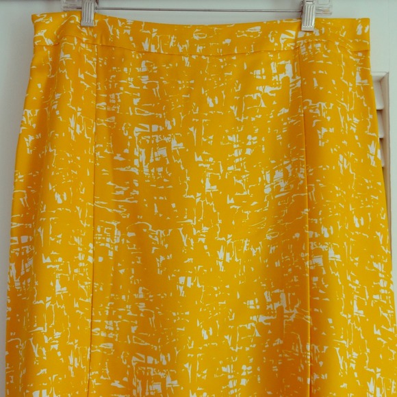 J. Crew Dresses & Skirts - J Crew matchstick print skirt!