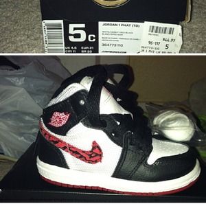 Toddler Jordan's Size 5C