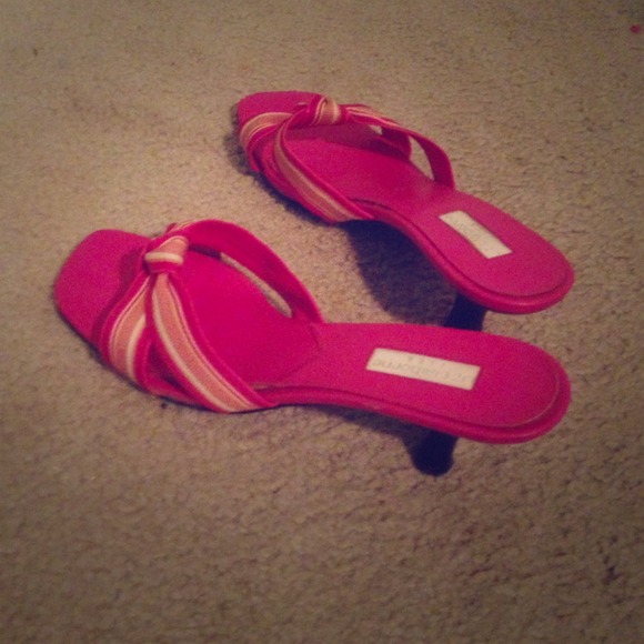 Liz Claiborne pink heel sandals w/ knotted straps - Picture 1 of 4