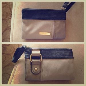 Steve Madden Wallet Wristlet expanding
