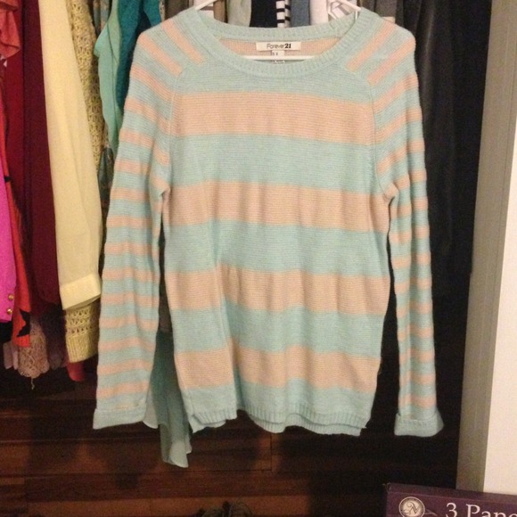 Oversize shirt.