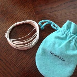 Tiffany bracelet ( Authentic) PRICE FIRM