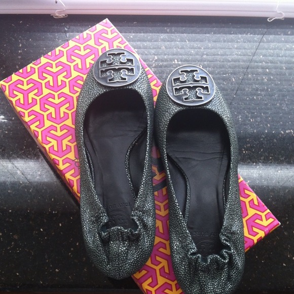 👠SOLD👠Tory Burch REVA flats