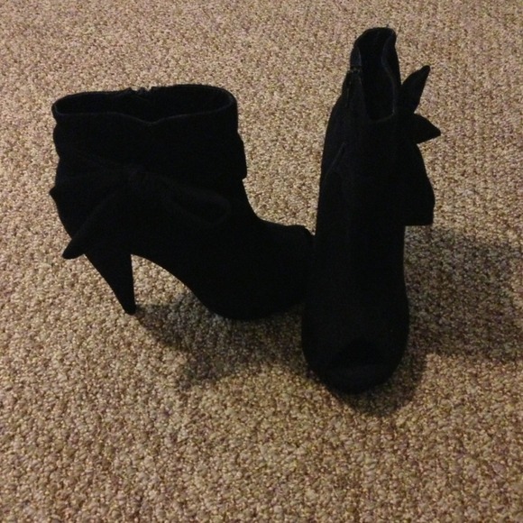 Black suede texture booties (open toes) - Picture 1 of 1
