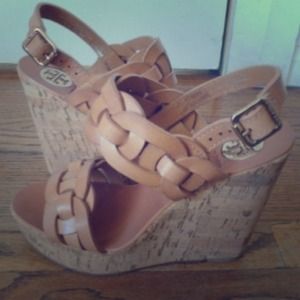 💯✔Tory Burch Calyca Braided Leather Wedges