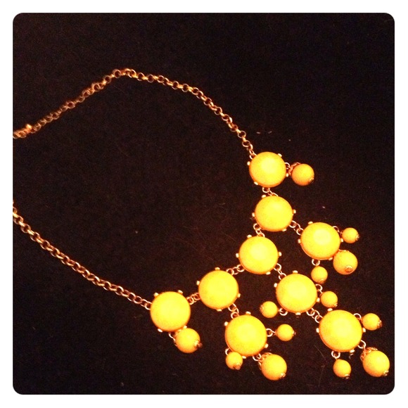 Yellow bubble necklace!