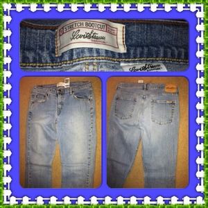 2 pairs Levi Jeans