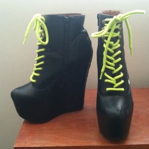 🚫***RESERVED*** 🚫$0 Jeffrey Campbell Damsel