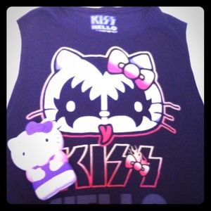 Hello Kitty Kiss sleeveless tee and iPhone 4 case