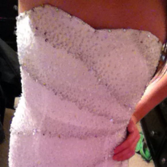 Beautiful white prom dress - Picture 4 of 4