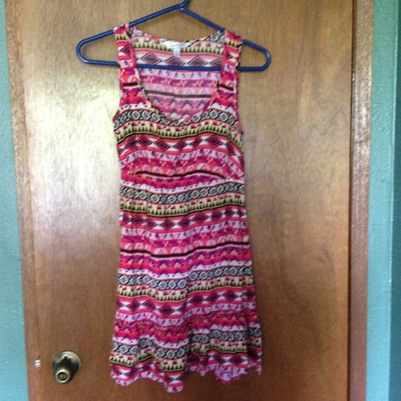 Festive dress - Picture 3 of 3