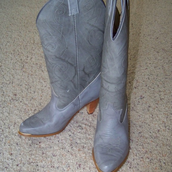 Dingo Boots!