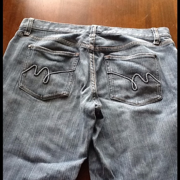 MOSSIMO LADIES JEANS PREMIUM BOOTCUT SIZE 8