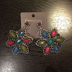 Beautiful 🌸🌺 earrings