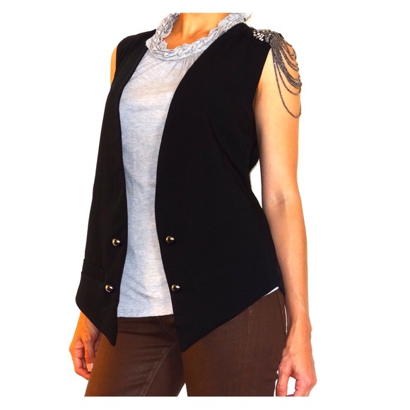 Light sleeveless top