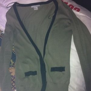 🚨Sold to snwhiterose think green jacket🚨