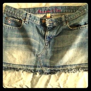 Adorable Abercrombie and Fitch mini