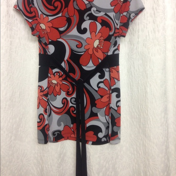 Carol Rose patterned blouse - Picture 2 of 3