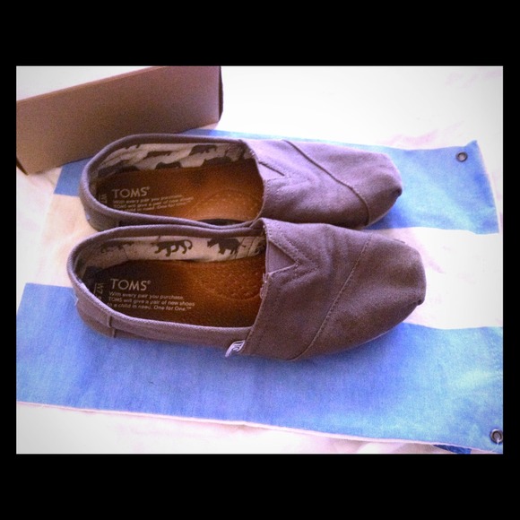 ***SOLD***TOMS