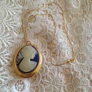 Vintage inspired locket necklace