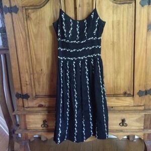 Ann Taylor beautiful embroidered sundress size 4